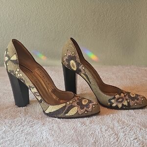 Kenneth Cole Black and Brown Floral Heels